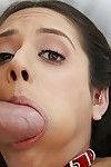 लैटिन देश की Playgirl Jynx भूलभुलैया लेता है एक वसा लंड गहरी में उसके मुंह और उसके गुदा