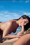 الكلاسيكية ناقتي فيرونيكا دا سوزا الشرج مارس الجنس في على الشاطئ