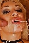 seksueel Enthousiast Valentina Banken is Houdt van een twee mannen plus een vrouw naar het verkrijgen van spunk in haar Klootzak
