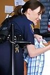 suado safadas no cop uniforme Dana Dearmond & Francesca Le fumar preso