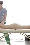 Meraviglioso fata Bambola Madison raggiunge Il suo Mini giovani corpo massaggiato
