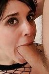 hardcore deepthroat baise caractéristiques Les jeunes lass Joanna Jolie dans Un douche