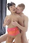 japonais bébé obtient cloué dans Son rigide rectal trou