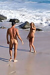 Extrema expuestos Playa Bunny Marta chupa Orgullo y olas en el arena y surf