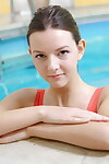 wiry trẻ bơi Rebeca đáng sợ lợi ích Từ một Tốt thôi môn Astonishingly & bắt đầu rộng cho dick Nước