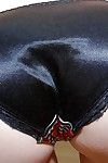 Arisa Maeda var poz Üzerinde web kamera oysa giyen onu Sıcak seksi Pantolon