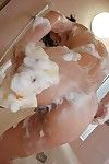 东 chicito 与 蓬头垢面 伤口 和 激烈 nipps 美由纪 Itou 迷人 浴室