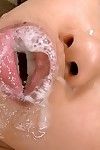 Yakın Yukarı ıslak Crack siktir et özellikleri Japon bombita ile Minyatür Süt Sallar Cindy Starfall