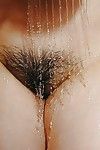 性的 オリエンタ Milf と 潤沢な apple ボトムス 綾子 佐久間 魅惑的な 大浴場 - 洗面所