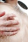 Japanisch Milf Mit Schwitzten gazoo Makoto abe Reizvolle Bad und Necken Ihr Curly gash