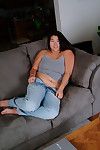 chunky Braun Haar Kleinkind befreien Curly oriental nass crack aus denim jeans