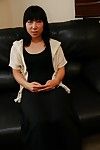 placid Japanisch Hausfrau Aiko kurita stretching für ungezähmte weiß Panty Aufnahmen
