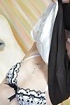 impecável oriental milf escuro Brown Tomoyo mostrando ela corpo e peludos muff