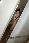 Incrivelmente satisfação Oriental jovem etsuko hatanaka Voluptuosa showerroom e chuveiro