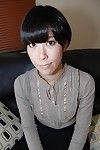 japans Schoonheid Rina  bereikt naakt en heeft aantal twat Greep Plezier
