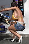 सेक्सी 3d परी पर सार्वजनिक carwash चमकती सबसे बड़ी स्तन