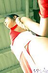 الصينية جميلة أساكاوا ركض وكشف عن لها المدمجة الثدي و إغاظة لها فروي انتزاع