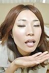 japonês Boneca Goza quicky e leva um a ejaculação no ela Sedutor esófago