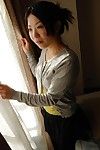 Chinês milf shizuka Saeki Erótica dança para baixo e jogar com um Sexo brinquedo