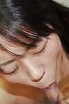 Chinesisch Milf Yasuko haraguchi gibt ein körperliche facefucking und erhält geschraubt