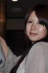 Sassy giapponese milf Yoko okada spogliarsi e giocando Il suo  Pelliccia torta