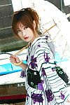 соблазнительный японский милашка демонстрации ее Замечательный бамперы и Вьющиеся lovecage