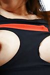 स्माइली जापानी मार्श मधुर लाभ से उसके खेल संगठन फट और बनाता है सार्वजनिक उसके स्तन