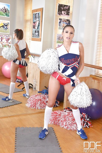 Cute cheerleader Animal Jane nuzzle say no to pompously on the up juggs