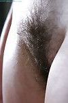 长硬毛 业余的 源地 拉 下 白色 内裤 对于 毛茸茸的 混蛋 观看