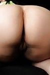 परिपक्व फैटी अनास्तासिया लक्स के साथ बड़े पैमाने पर स्तन सवारी & Deepthroats विशाल लंड