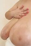 विशाल छाती एमेच्योर ऐलिस झूलों विशाल 85jj स्तन