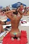 schön Mix der Nackt Candid Bilder Genommen auf die Strand
