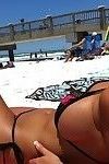 rondborstige braziliaanse Babe selfshot in Bikini