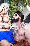 Cosplay pornstars Aruba Jasmine and Peta Jensen have threesome outdoors