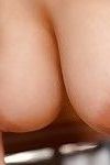 euro Babe Nessi Boob scatena grande tutti naturale Tette da lingerie