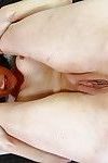 Flexibel hottie Jenna J Ross verspreiding geschoren kut na Korte broek verwijderen