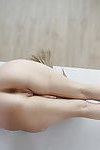Flexy bebeğim Mia Malkova gösterilen kapalı phat Ass ve bacaklar önce yayılıyor bush