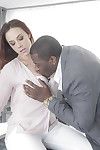 seksi milf Bebeğim Chanel Preston Sürme bir büyük Siyah horoz için orgazm