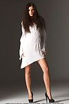 Güzel teen Model Caprice bir görüntüleme Harika bacaklar Süre sıyırma Çıplak