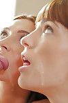सुंदर लैटिन देश की लड़कियों एलेक्सिस Brill और कैरल वेगा चाटना चूत और चूसना लंड