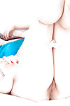 Amatorskie Solo Dziewczyna poślizgu off bielizna w dystrybucja Owłosione mamuśki cipki