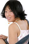 갈색 머리 아마추어 에 높 하이힐 탈 대 산 의 대머리 아시아 여자