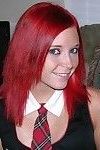 18 वर्ष पुराना एमेच्योर लाल बालों वाली किशोरी मॉडल नग्न & से पता चलता है छोटे स्तन