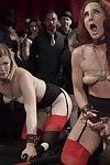 Quattro nudo slave ragazze servire & cazzo in un bdsm orgia di Stile di vita players, media mi