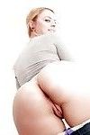 सुनहरे बालों वाली महिला कैमरून कनाडा फिसल बड़े सफेद गांड बाहर के डेनिम जीन्स
