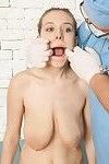 Médicos maledom Los dedos la inspección de boca y Vagina
