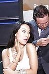Séduisante Asiatique Beauté Asa Akira est être pilé dans Son anal trou