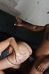 Sıcak milf bebeğim Cece Taş alır Cum Üzerinde onu yüz sonra ırklararası seks