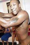 Cachonda Babe Consigue Follada :Por: Un Stripper en el Cfnm Cumpleaños parte
