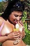 Maduro latina Sheila morena toma off Bikini y expone su Puffy Culo